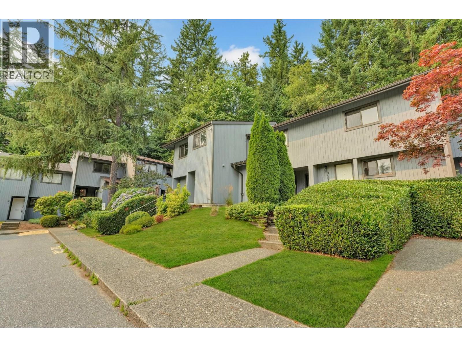 957 Blackstock Road, Port Moody, British Columbia  V3H 3S3 - Photo 3 - R3153602