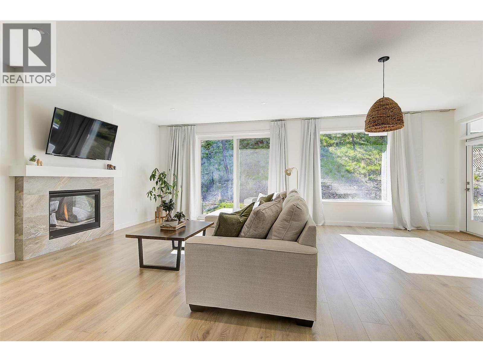 206 Echo Ridge, Kelowna, British Columbia  V1V 0C9 - Photo 11 - 10394897