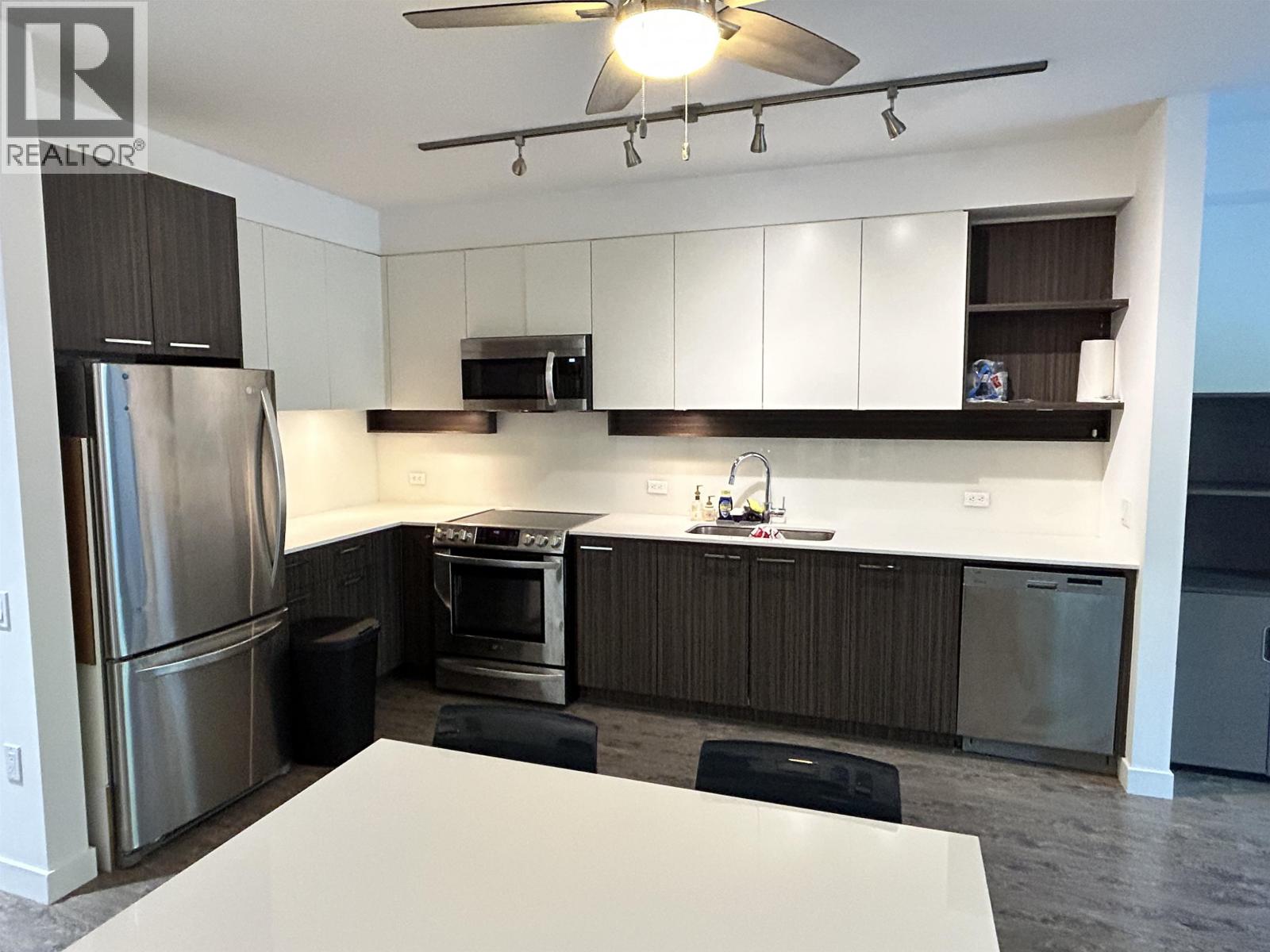 303 9250 University High Street, Burnaby, British Columbia  V5A 0B3 - Photo 8 - R3087616