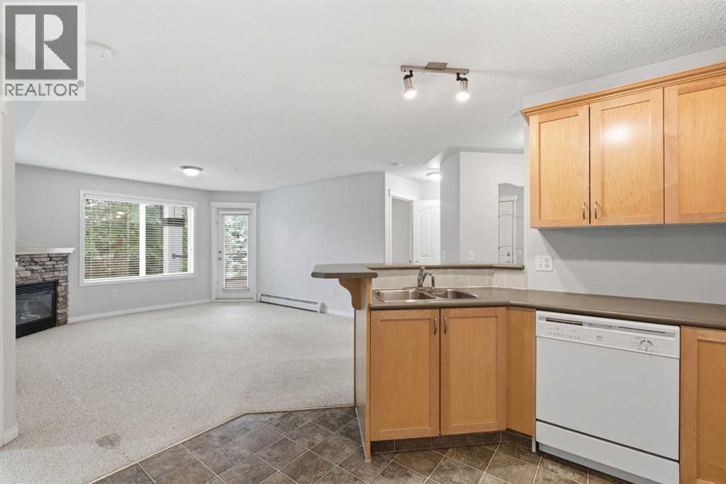 205, 345 Rocky Vista Park NW, Calgary, Alberta  T3G 5K6 - Photo 15 - A2318823