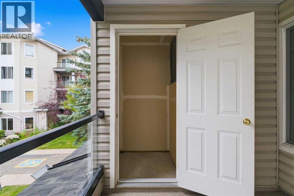 205, 345 Rocky Vista Park NW, Calgary, Alberta  T3G 5K6 - Photo 28 - A2318823