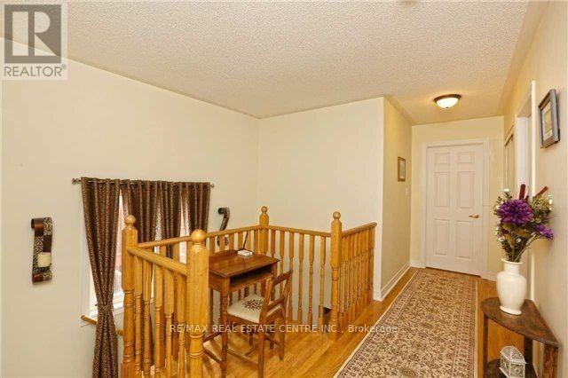 43 Joywill Court, Brampton, Ontario  L7A 3T8 - Photo 5 - W13640124