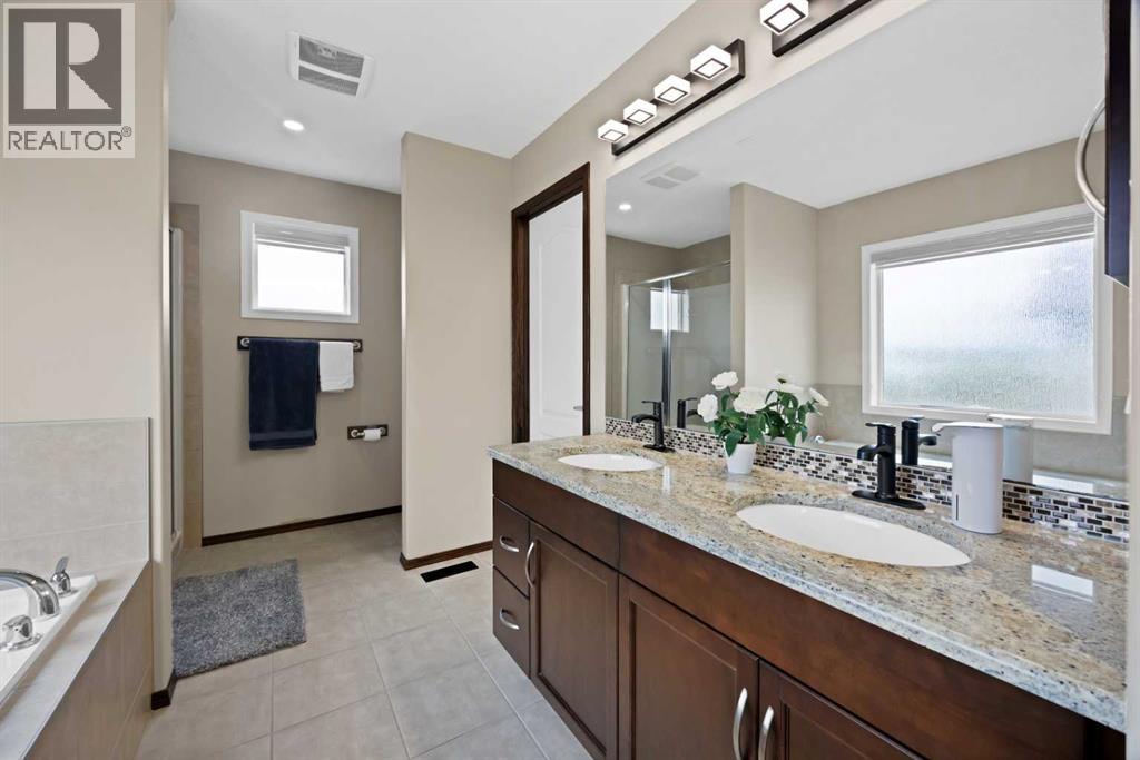 799 New Brighton Drive Se, Calgary, Alberta  T2Z 1A1 - Photo 33 - A2329755