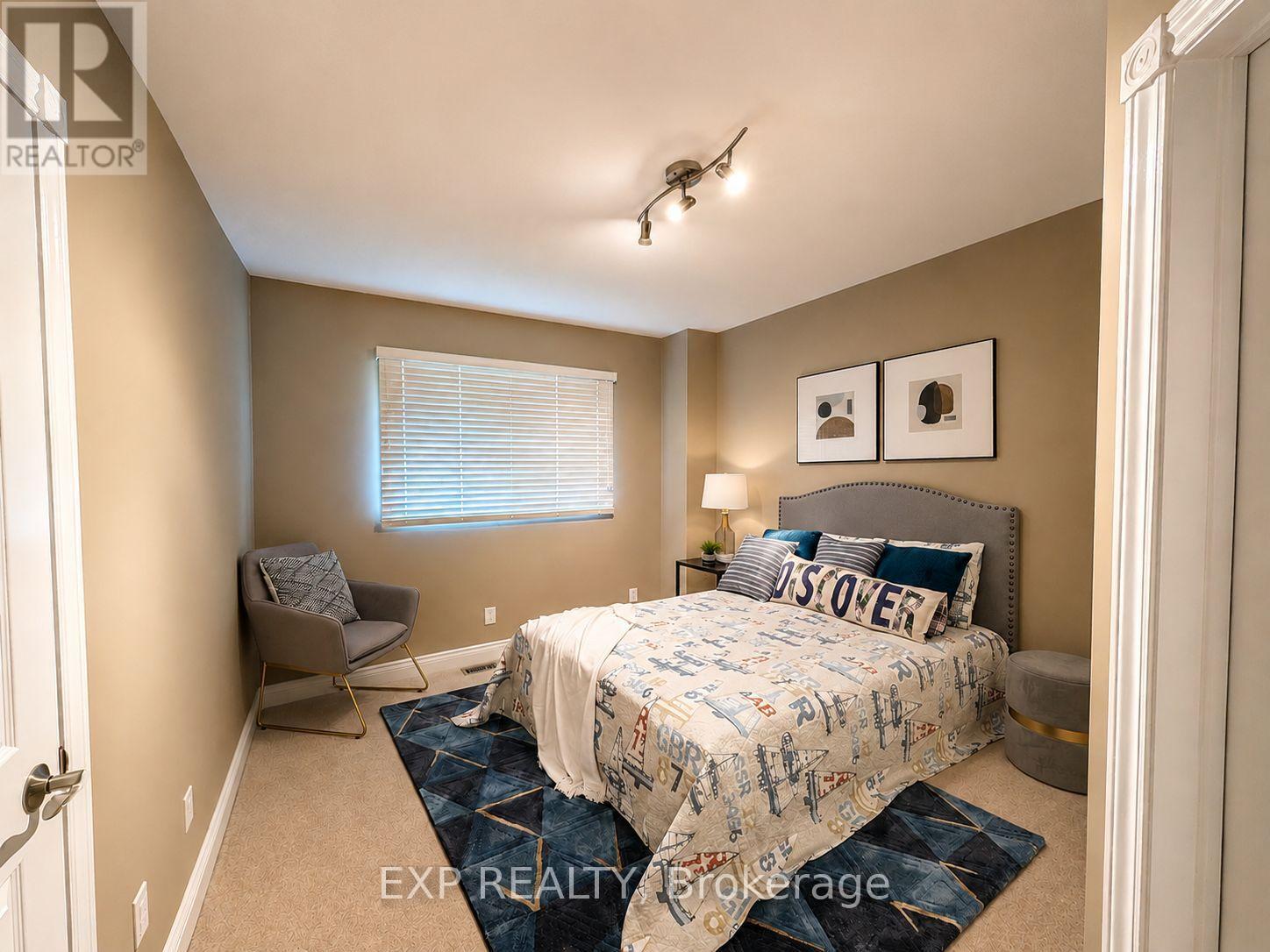 17 Heath Street, Richmond Hill, Ontario  L4B 2B6 - Photo 24 - N13641262