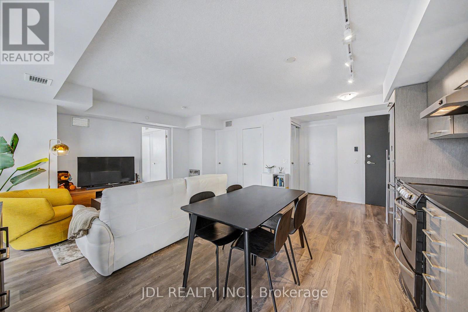 1411 - 87 Peter Street, Toronto, Ontario  M5V 0P1 - Photo 12 - C13653362