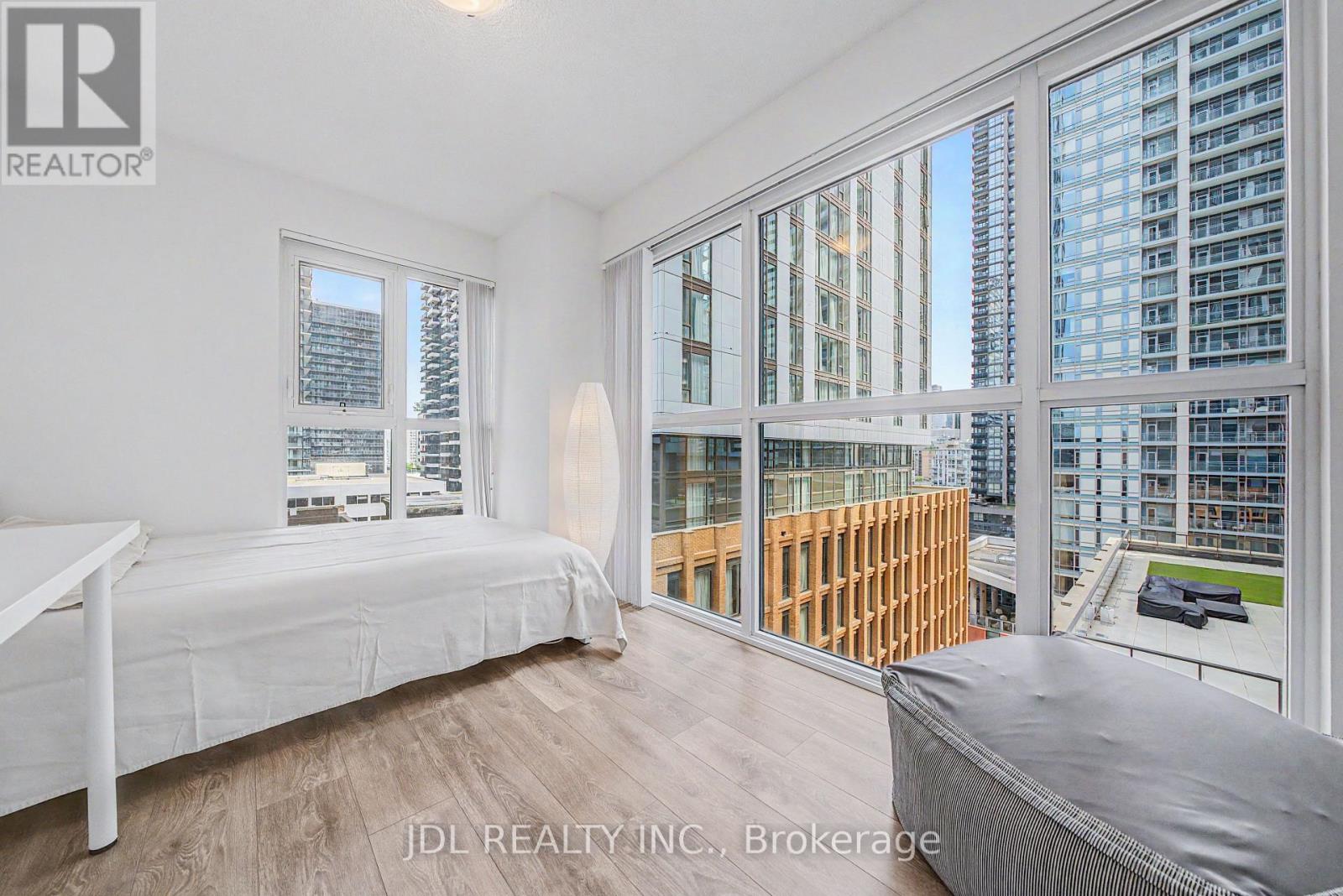 1411 - 87 Peter Street, Toronto, Ontario  M5V 0P1 - Photo 21 - C13653362