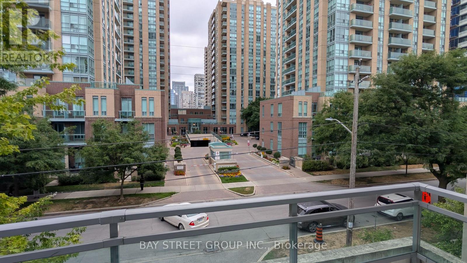 TH201 - 21 OLIVE AVENUE, Toronto, Ontario