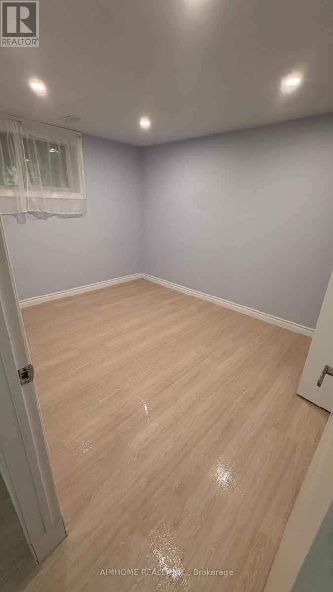441 Fernleigh Circle S, Richmond Hill, Ontario  L4C 1E7 - Photo 5 - N13653376