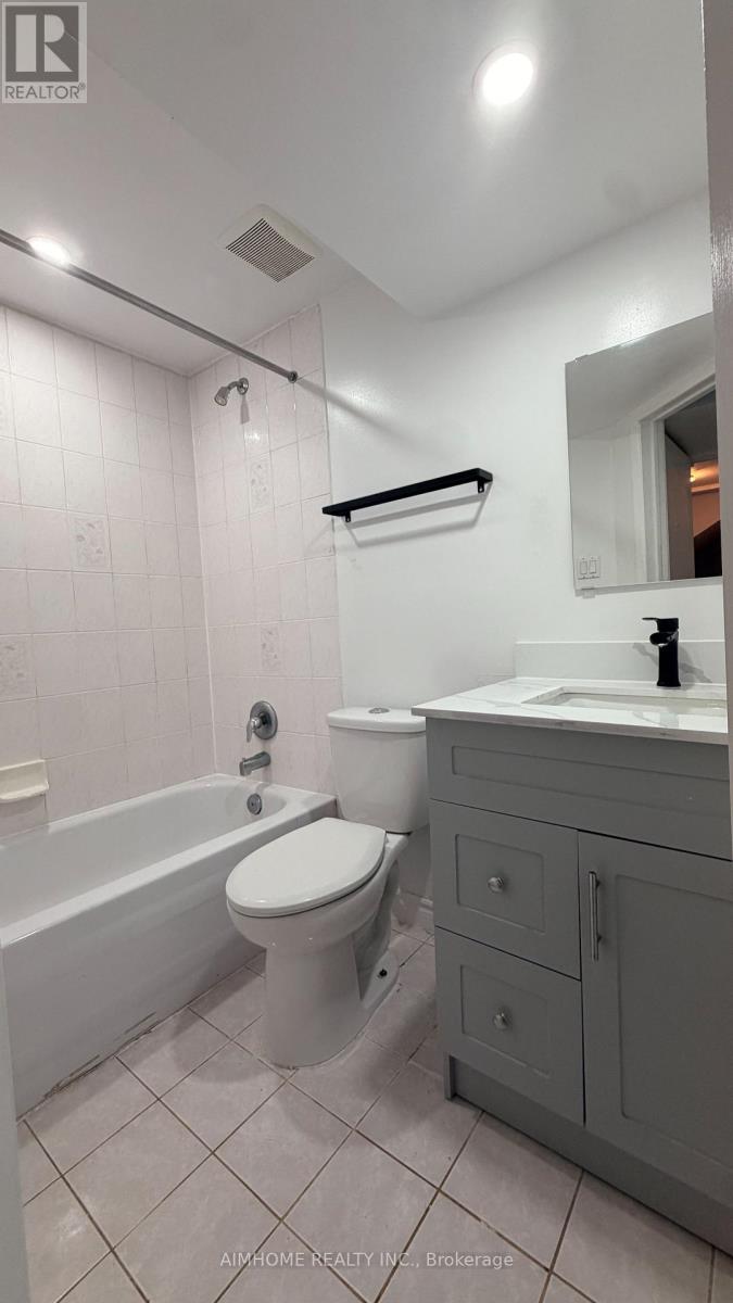 441 Fernleigh Circle S, Richmond Hill, Ontario  L4C 1E7 - Photo 7 - N13653376