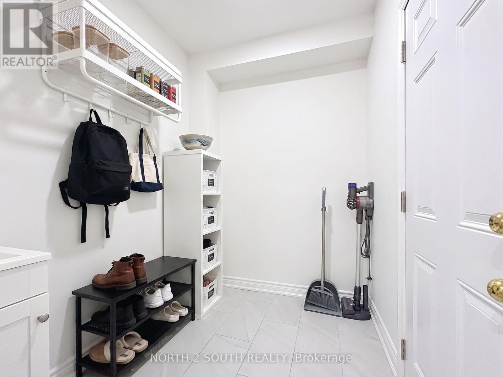 Upper - 93 Komura Road, Vaughan, Ontario  L6A 3M1 - Photo 11 - N13653380
