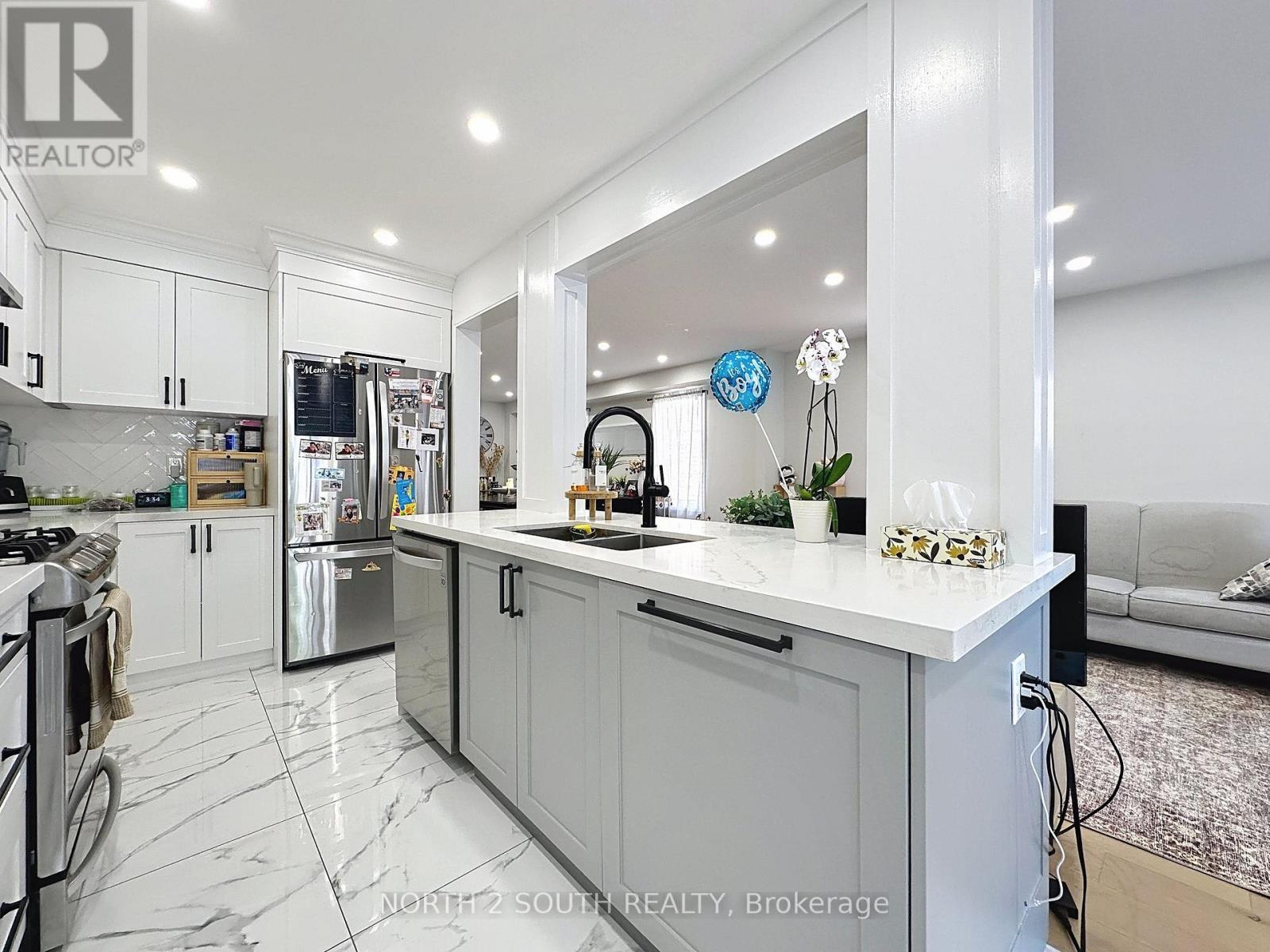Upper - 93 Komura Road, Vaughan, Ontario  L6A 3M1 - Photo 19 - N13653380