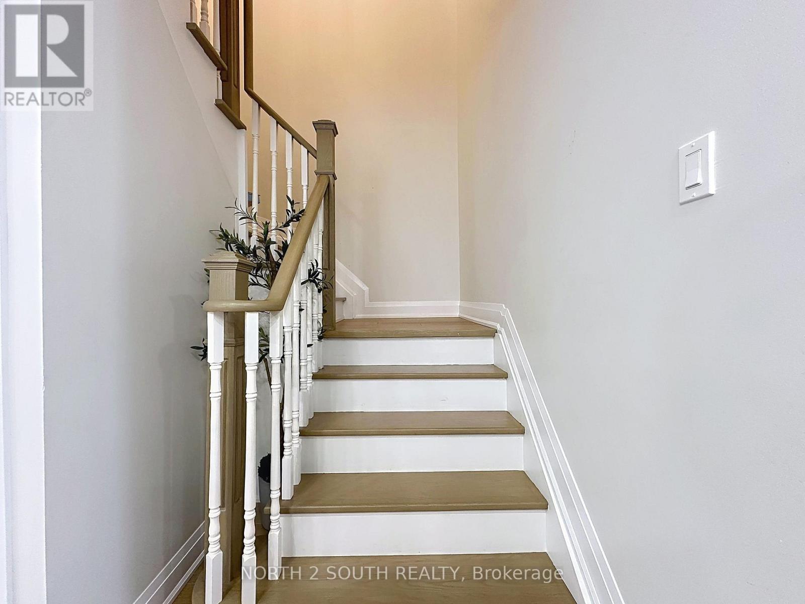 Upper - 93 Komura Road, Vaughan, Ontario  L6A 3M1 - Photo 26 - N13653380