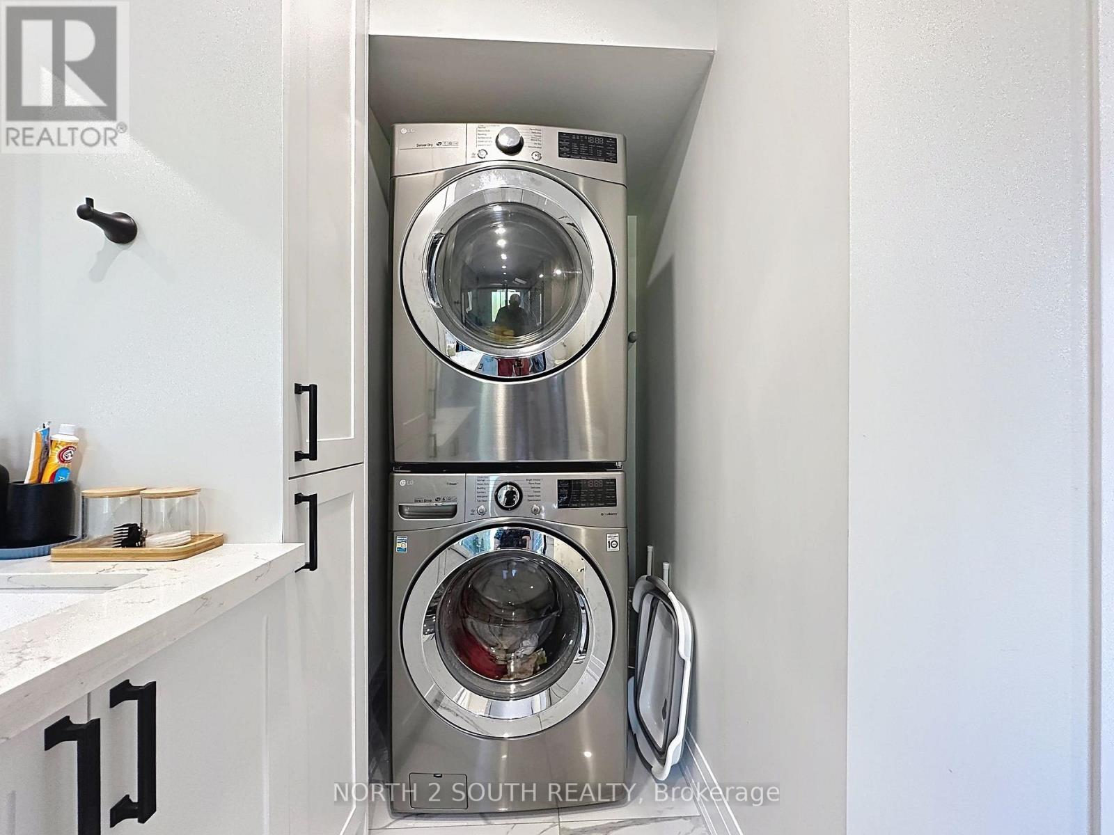 Upper - 93 Komura Road, Vaughan, Ontario  L6A 3M1 - Photo 34 - N13653380