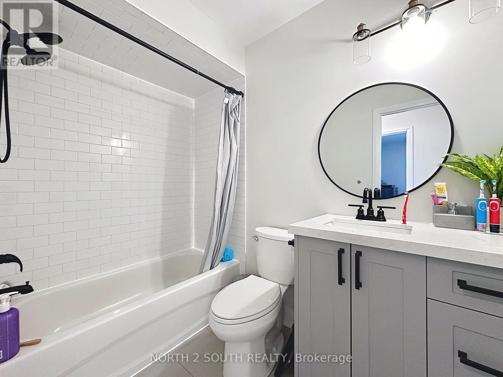 Upper - 93 Komura Road, Vaughan, Ontario  L6A 3M1 - Photo 38 - N13653380