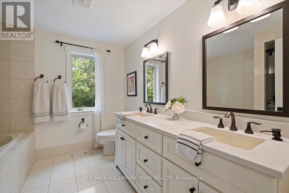 11 Park Trail, Springwater, Ontario  L9X 0L3 - Photo 33 - S13653374