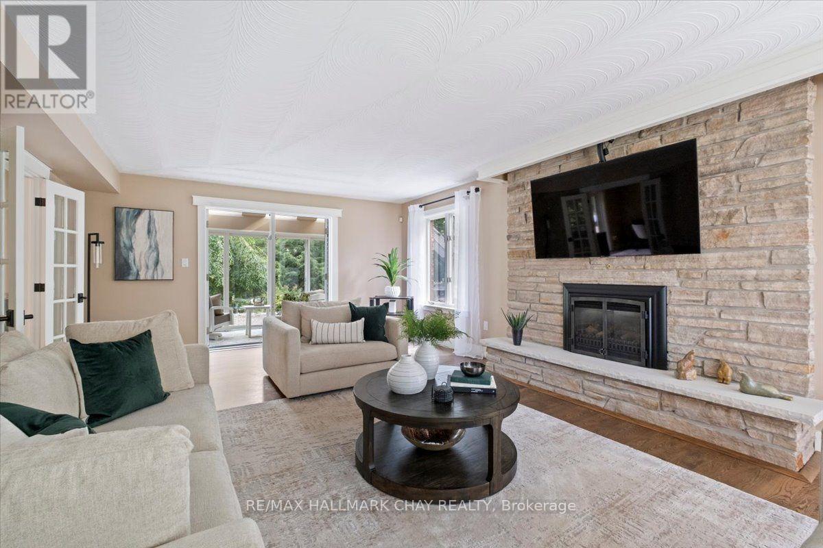 11 Park Trail, Springwater, Ontario  L9X 0L3 - Photo 7 - S13653374