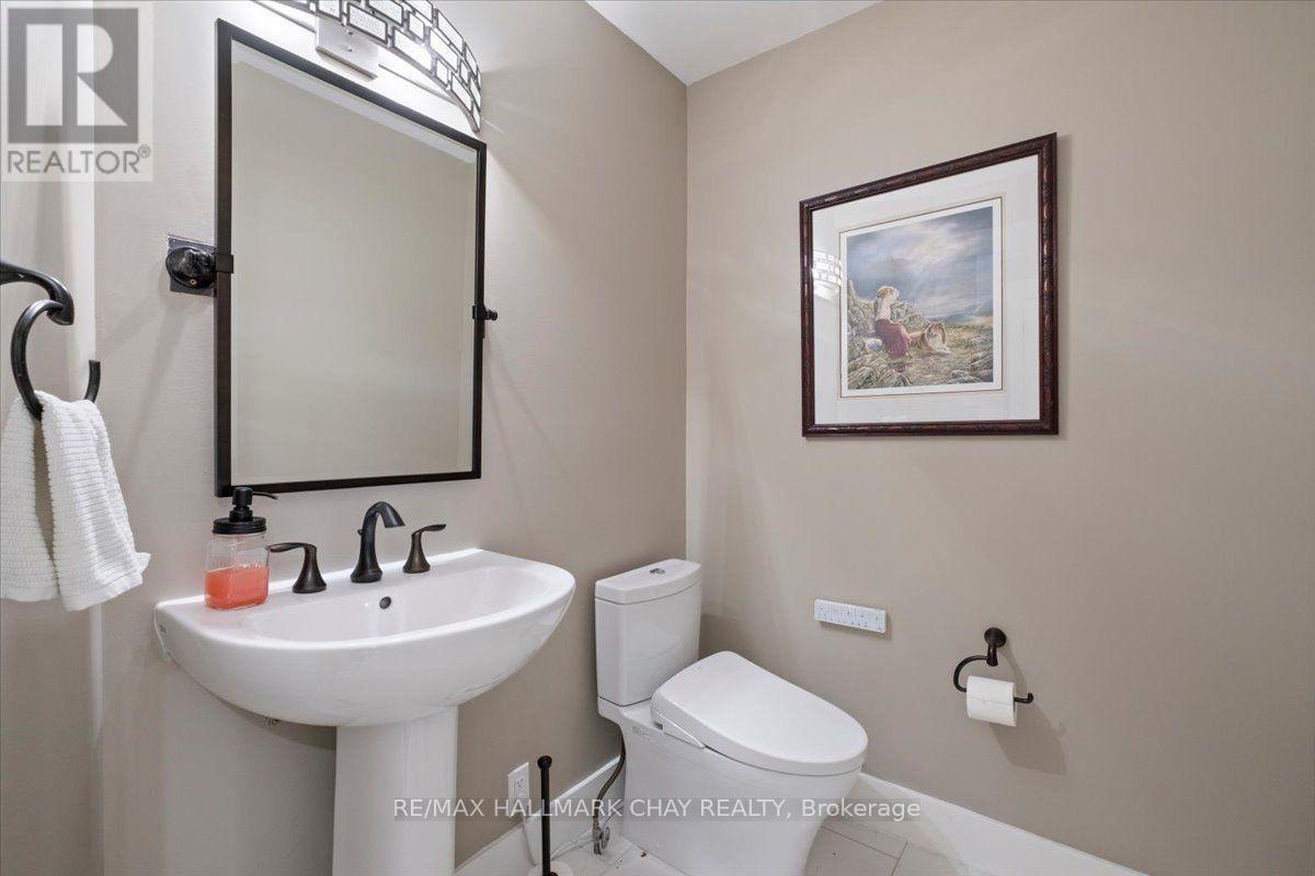 11 Park Trail, Springwater, Ontario  L9X 0L3 - Photo 8 - S13653374