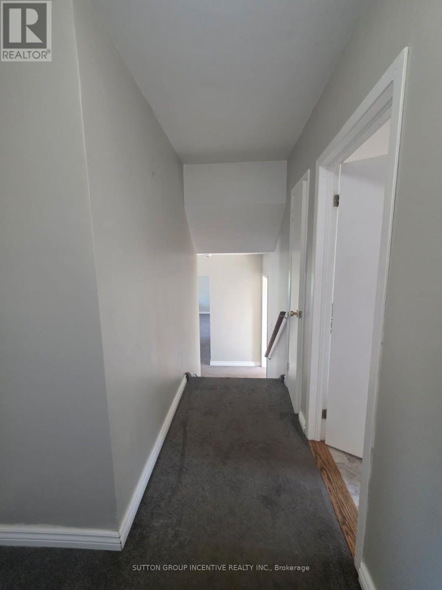 83 Glenwood Drive, Barrie, Ontario  L4N 1R5 - Photo 13 - S13653382