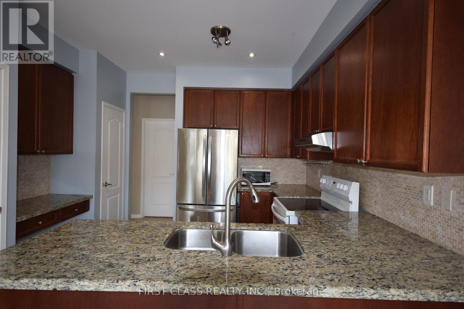 5168 Littlebend Drive, Mississauga, Ontario  L5M 8B6 - Photo 12 - W13653370