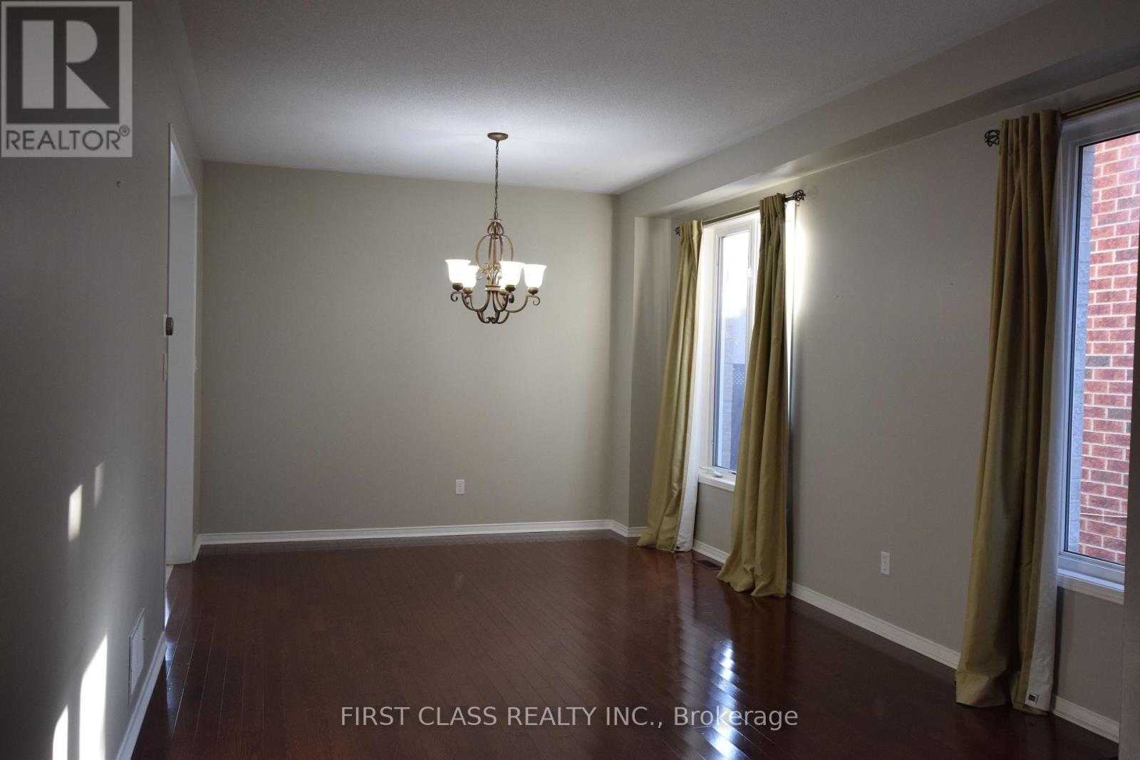 5168 Littlebend Drive, Mississauga, Ontario  L5M 8B6 - Photo 3 - W13653370