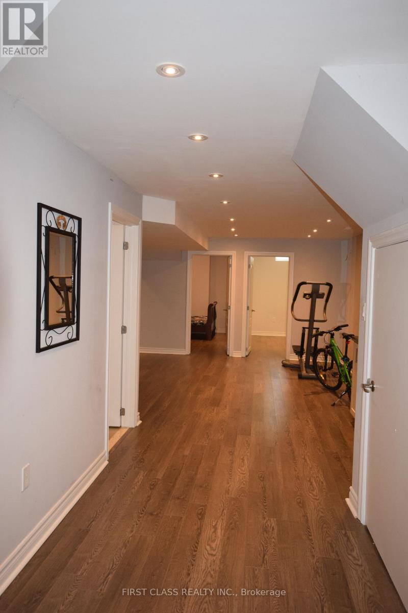 5168 Littlebend Drive, Mississauga, Ontario  L5M 8B6 - Photo 32 - W13653370