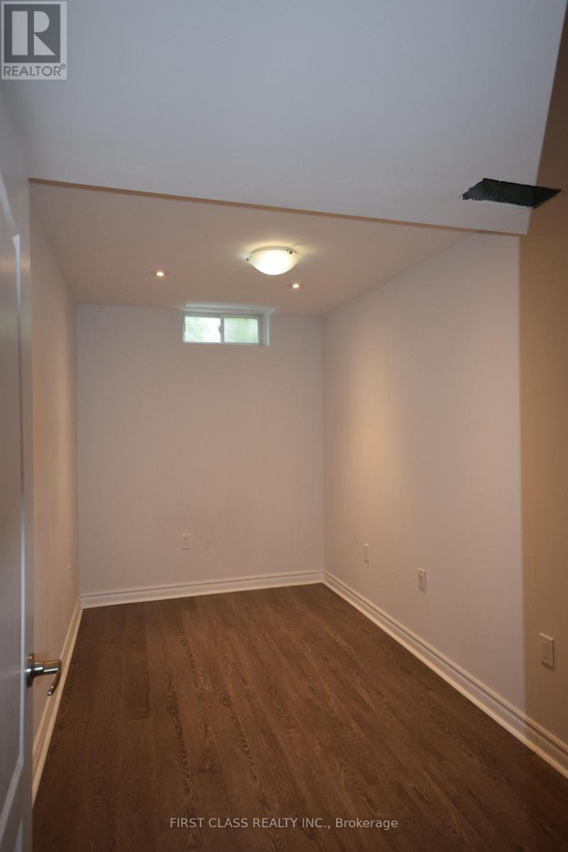 5168 Littlebend Drive, Mississauga, Ontario  L5M 8B6 - Photo 35 - W13653370