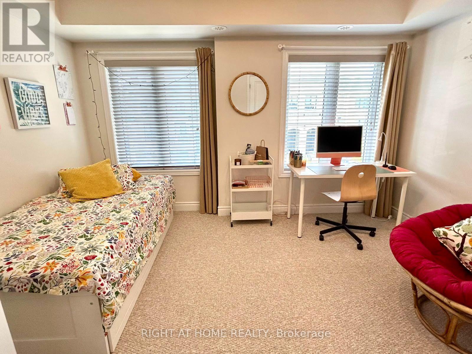 31 Edward Horton Crescent, Toronto, Ontario  M8Z 0E7 - Photo 13 - W13653372