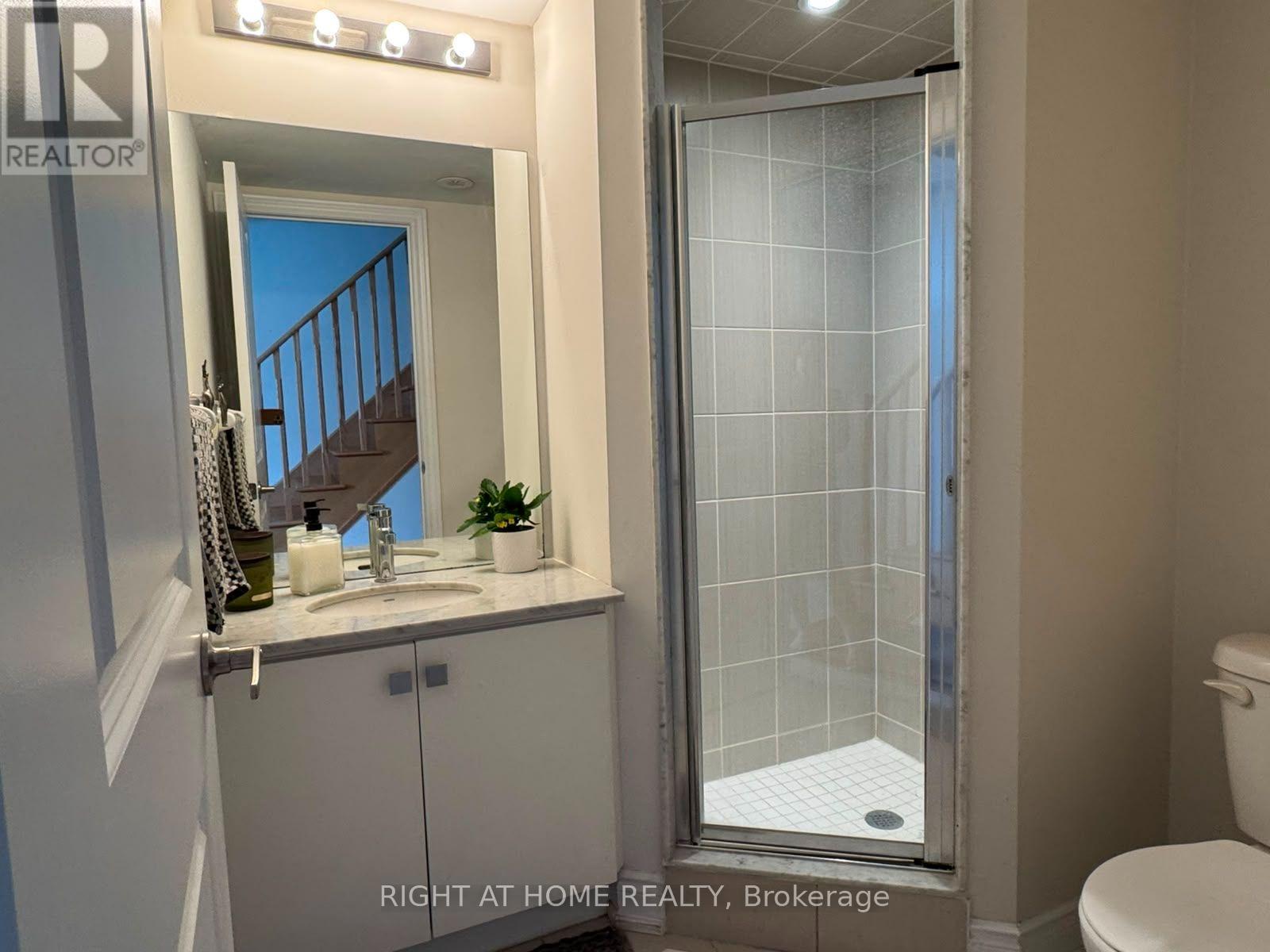 31 Edward Horton Crescent, Toronto, Ontario  M8Z 0E7 - Photo 14 - W13653372