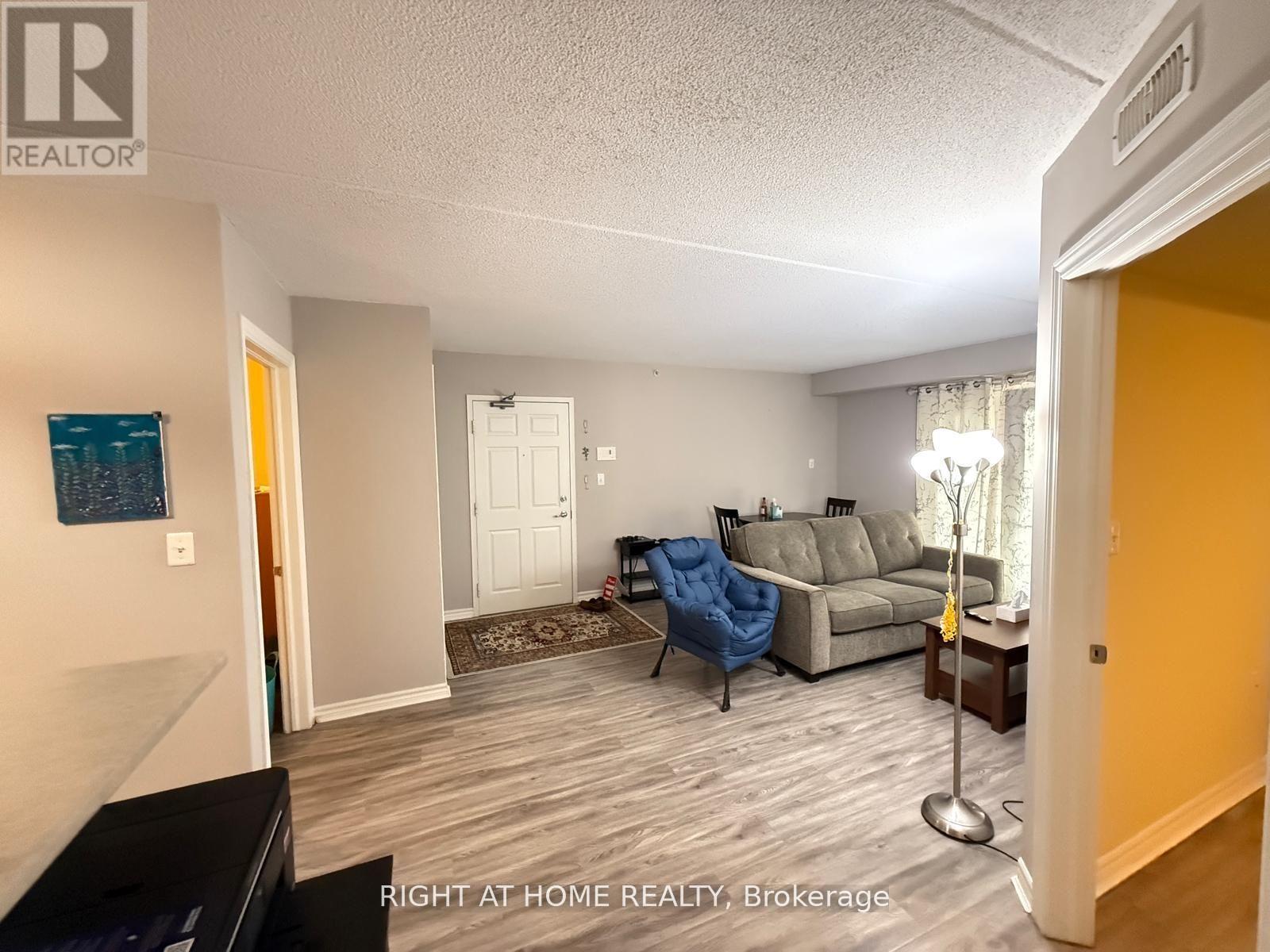 206 - 1340 Main Street, Milton, Ontario  L9T 7S6 - Photo 8 - W13653386