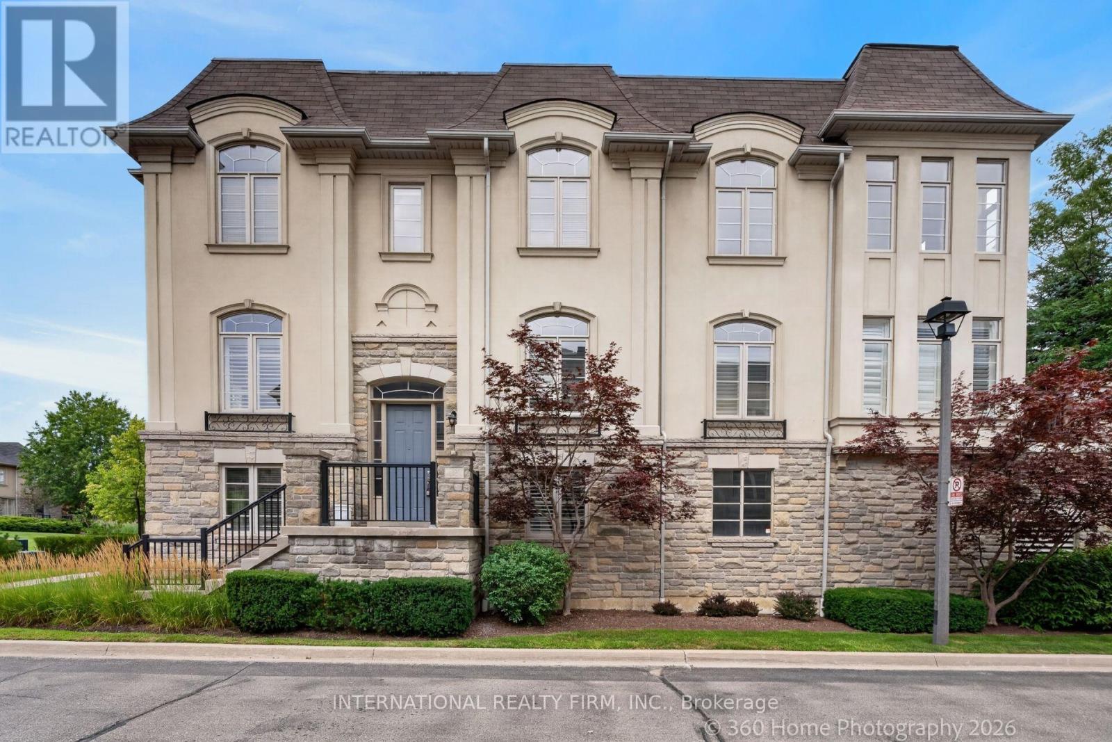 Unit 37 - 4135 Shipp Drive, Mississauga, Ontario  L4Z 0A7 - Photo 2 - W13653400