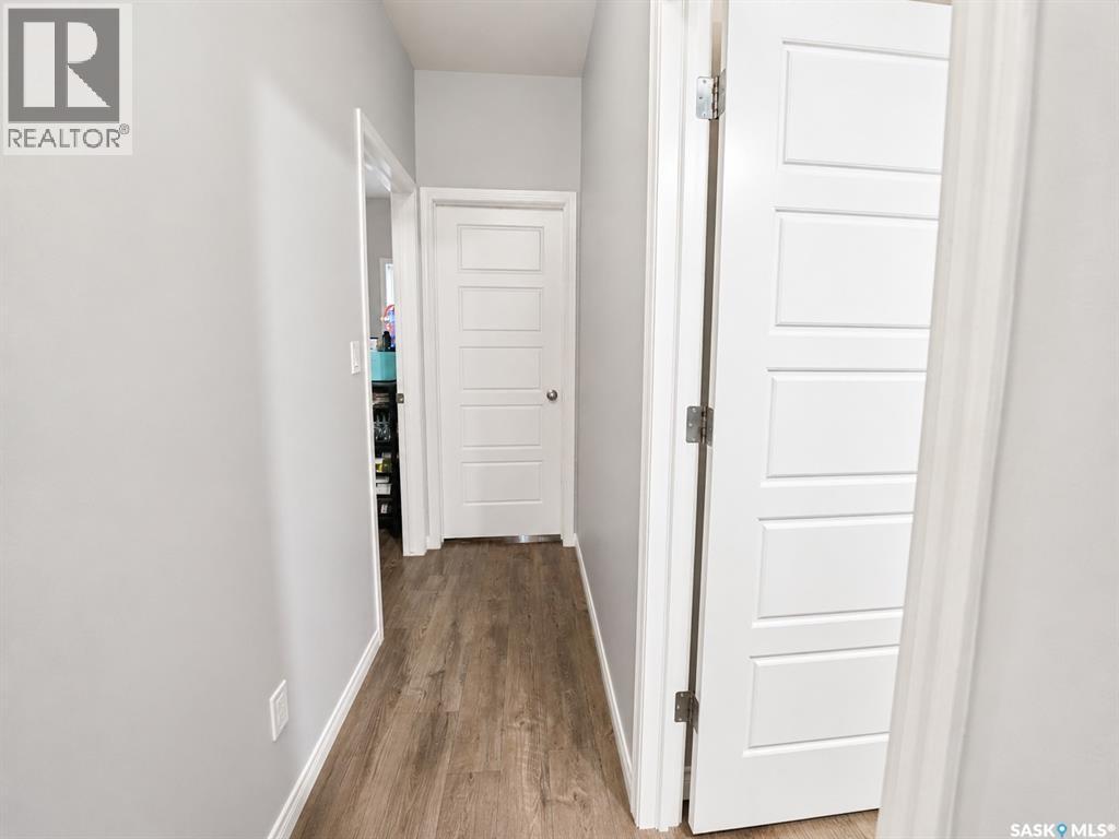4801 James Hill Road, Regina, Saskatchewan  S4W 0C6 - Photo 13 - SK045001