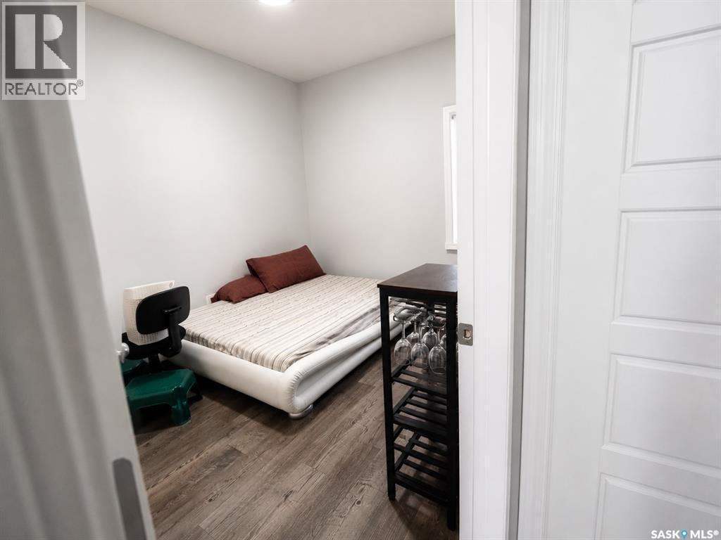 4801 James Hill Road, Regina, Saskatchewan  S4W 0C6 - Photo 24 - SK045001
