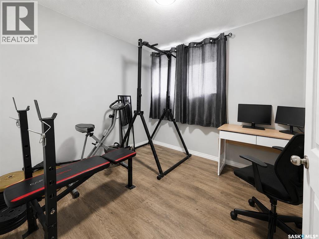 4801 James Hill Road, Regina, Saskatchewan  S4W 0C6 - Photo 33 - SK045001