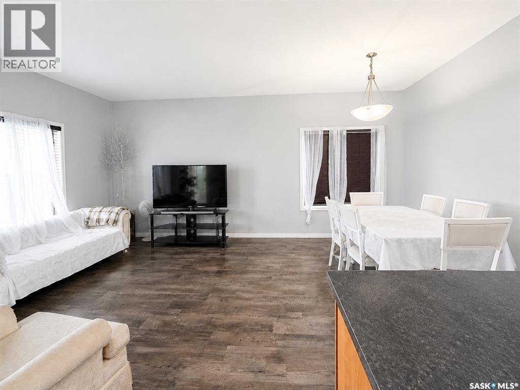 4801 James Hill Road, Regina, Saskatchewan  S4W 0C6 - Photo 7 - SK045001