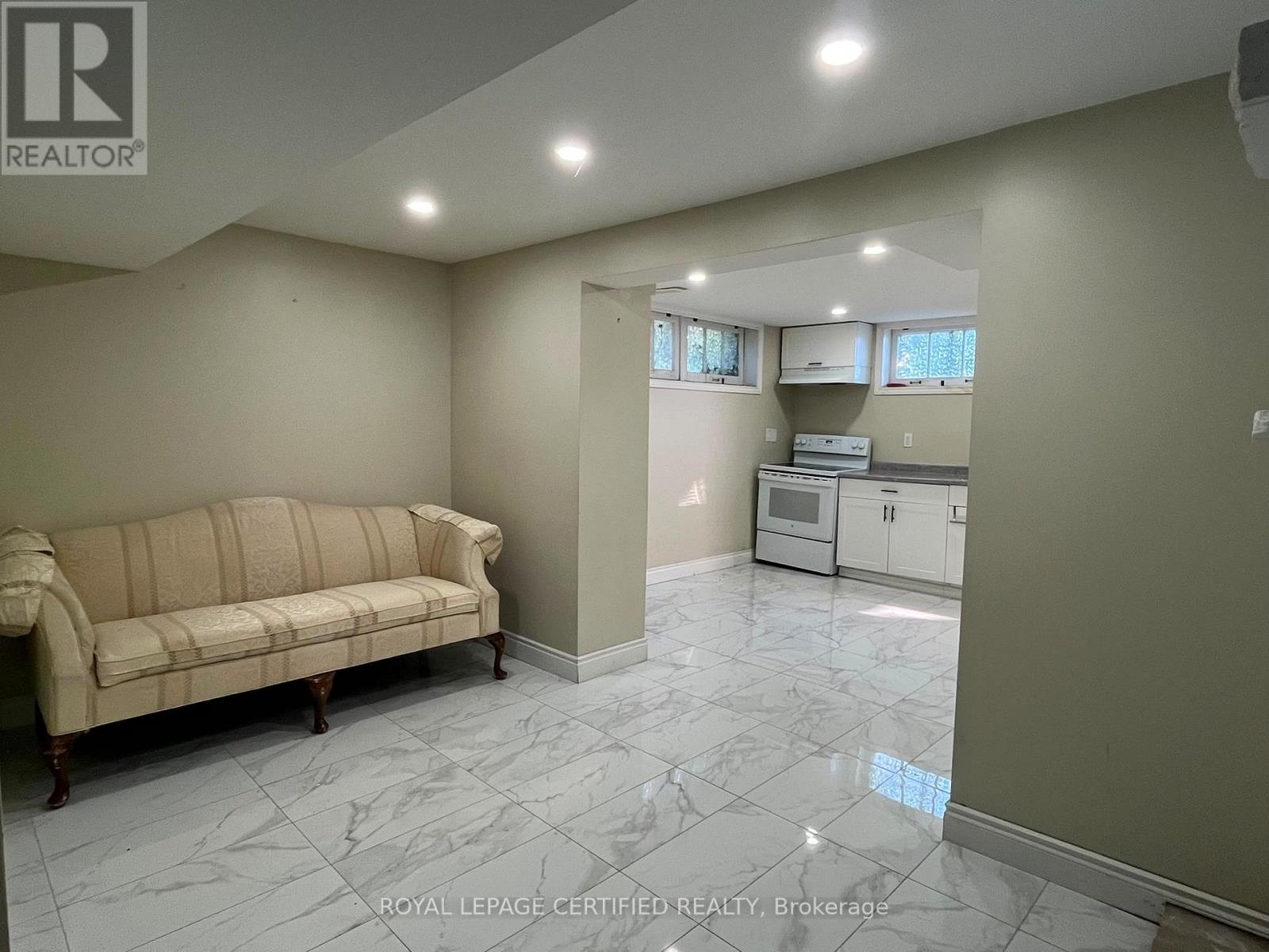 Bsmt - 848 Garth Street, Hamilton, Ontario  L9C 4K8 - Photo 6 - X13653388