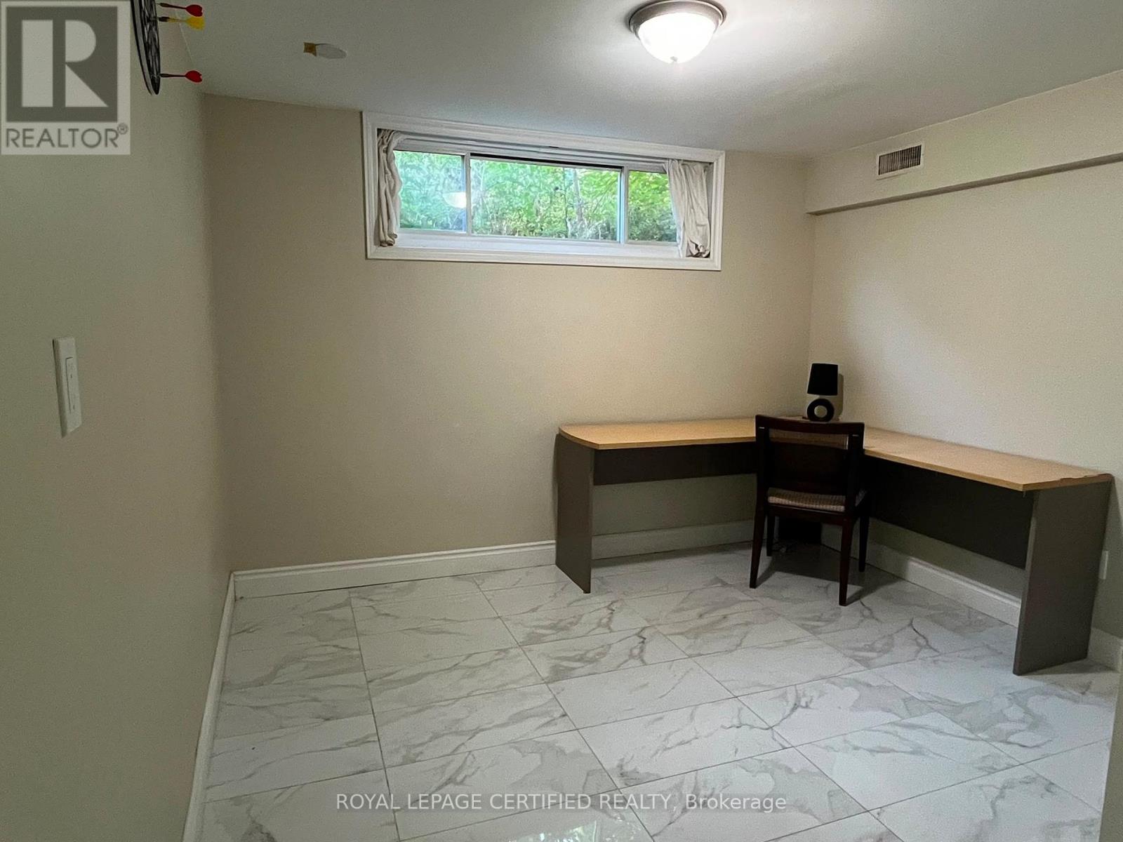 Bsmt - 848 Garth Street, Hamilton, Ontario  L9C 4K8 - Photo 7 - X13653388