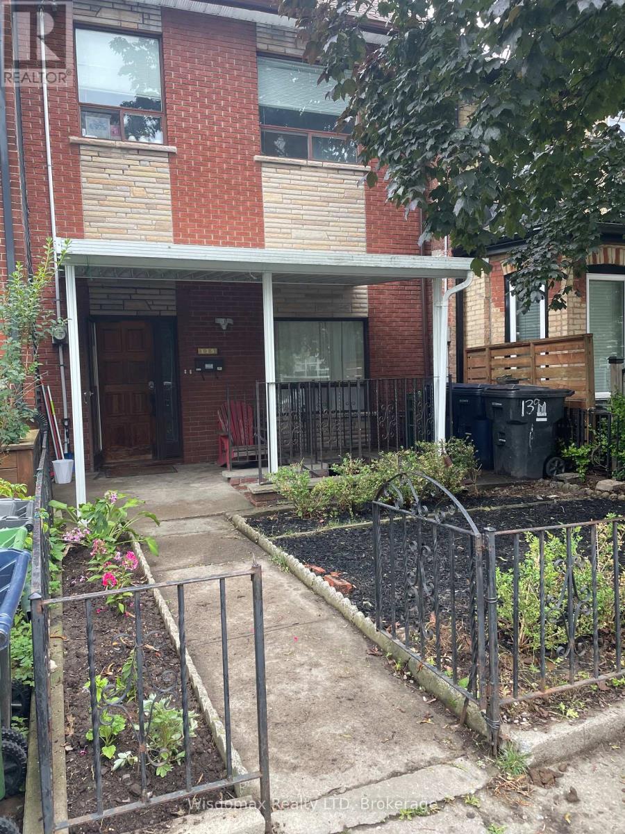 Mainfloor - 139 Lippincott Street, Toronto, Ontario  M5S 2P3 - Photo 2 - C13653278