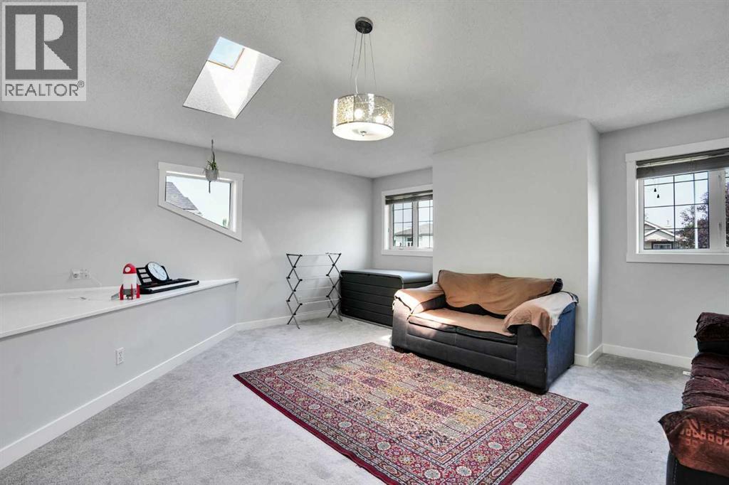 101 Douglas Ridge Circle SE, Calgary, Alberta  T2Z 3B7 - Photo 19 - A2334564