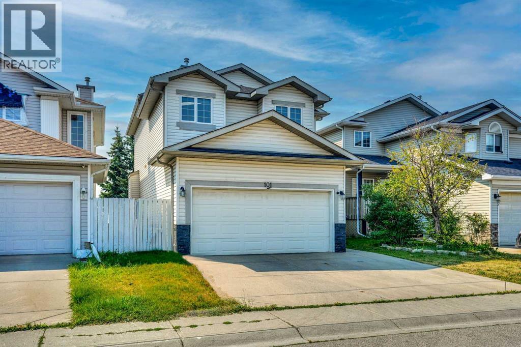 101 Douglas Ridge Circle SE, Calgary, Alberta  T2Z 3B7 - Photo 3 - A2334564