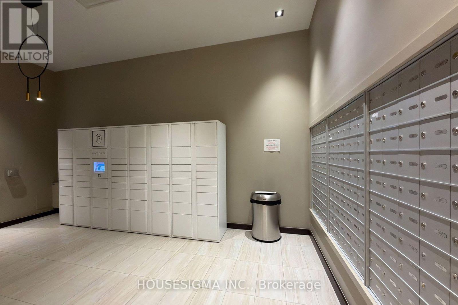1011 - 60 Honeycrisp Crescent, Vaughan, Ontario  L4K 0N5 - Photo 35 - N13587774