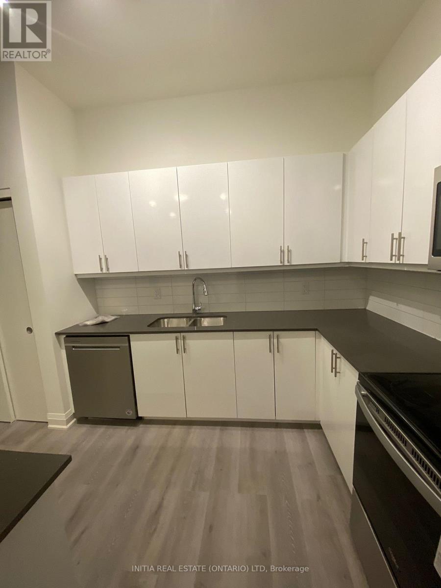 110 - 58 Lakeside (Shared-Kitchen) Terrace, Barrie (Little Lake), Ontario  L4M 7B9 - Photo 11 - S13653422