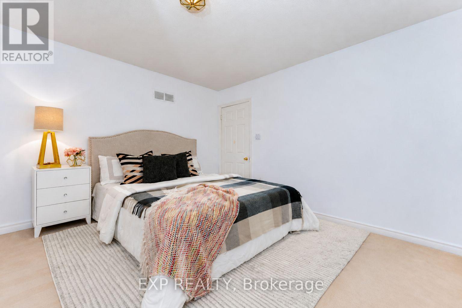 5 Hyde Park Drive, Richmond Hill, Ontario  L4B 1V3 - Photo 21 - N13645590