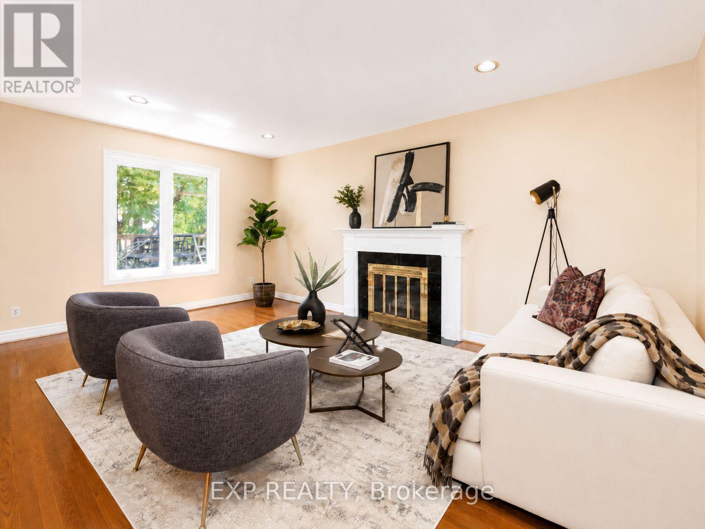 5 Hyde Park Drive, Richmond Hill, Ontario  L4B 1V3 - Photo 7 - N13645590