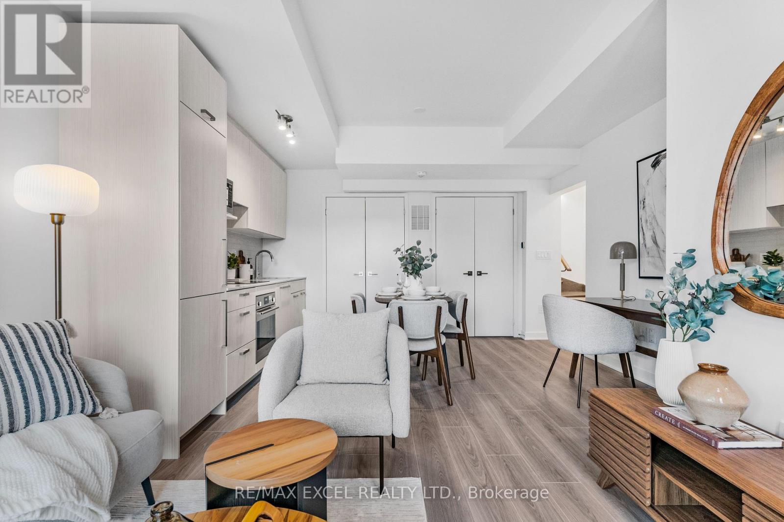 Th 22 - 75 Curlew Drive, Toronto, Ontario  M3A 0A9 - Photo 3 - C13653410