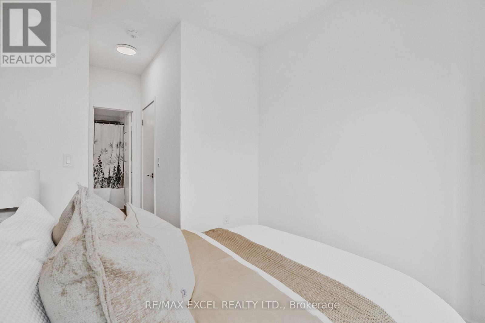 Th 22 - 75 Curlew Drive, Toronto, Ontario  M3A 0A9 - Photo 9 - C13653410