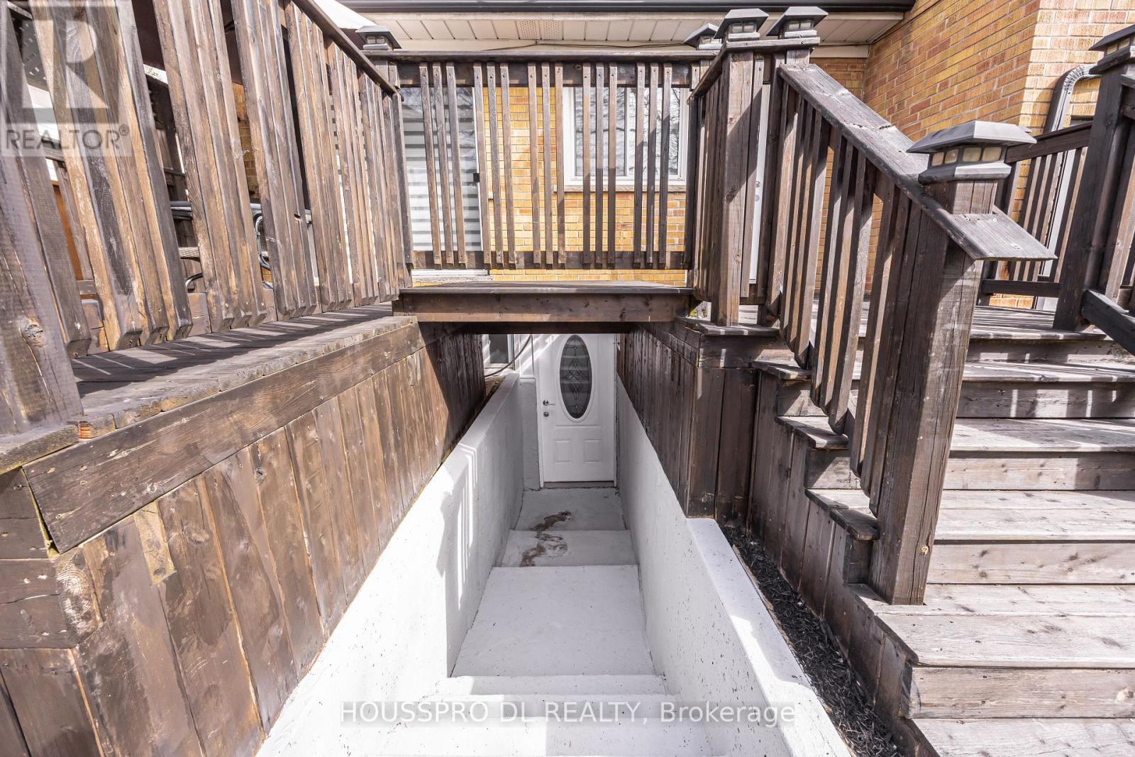 49 Bowerbank Drive, Toronto, Ontario  M2M 1Z9 - Photo 45 - C13653414