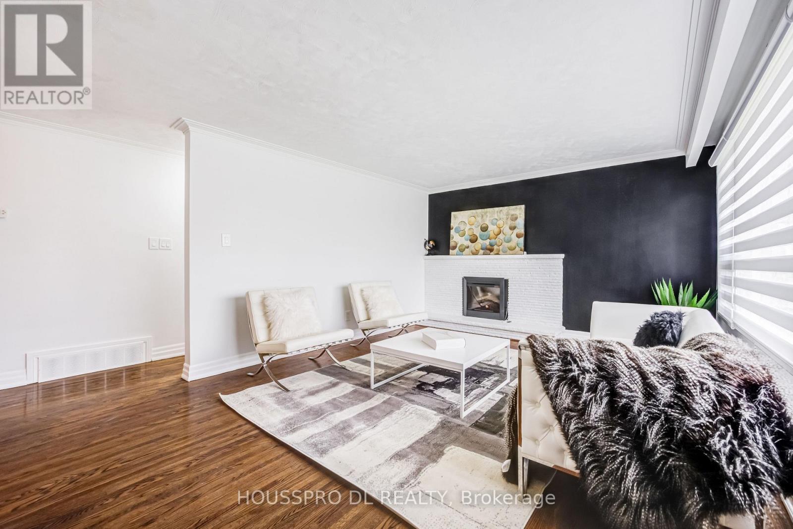 49 Bowerbank Drive, Toronto, Ontario  M2M 1Z9 - Photo 8 - C13653414
