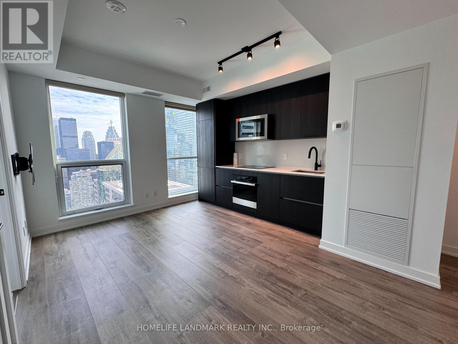 4001 - 327 King Street, Toronto, Ontario  M5V 0W7 - Photo 2 - C13653420