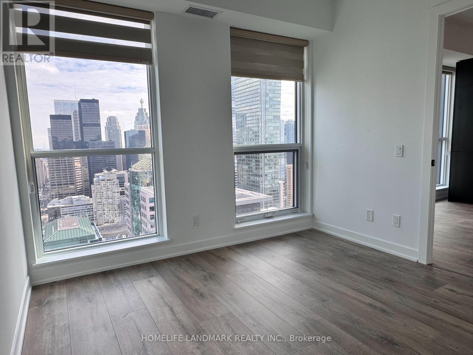 4001 - 327 King Street, Toronto, Ontario  M5V 0W7 - Photo 3 - C13653420