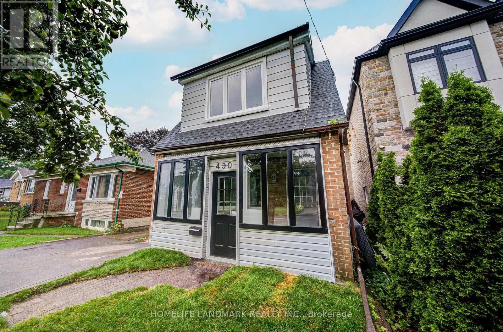 430 Pharmacy Avenue, Toronto, Ontario  M1L 3G6 - Photo 2 - E13653430